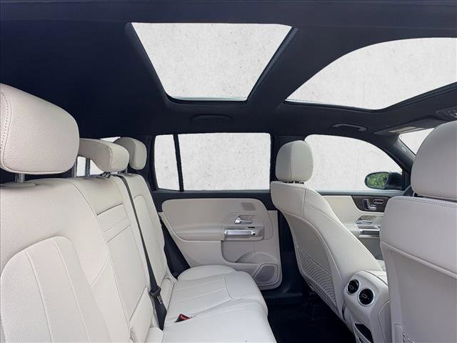 New 2025 Mercedes-Benz GLB 250 image 21