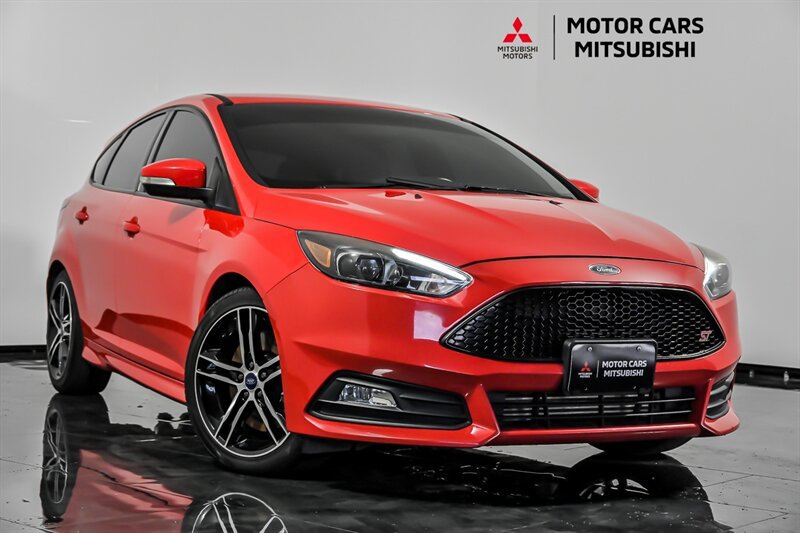 Used 2016 Ford Focus ST w/ Equipment Group 402A