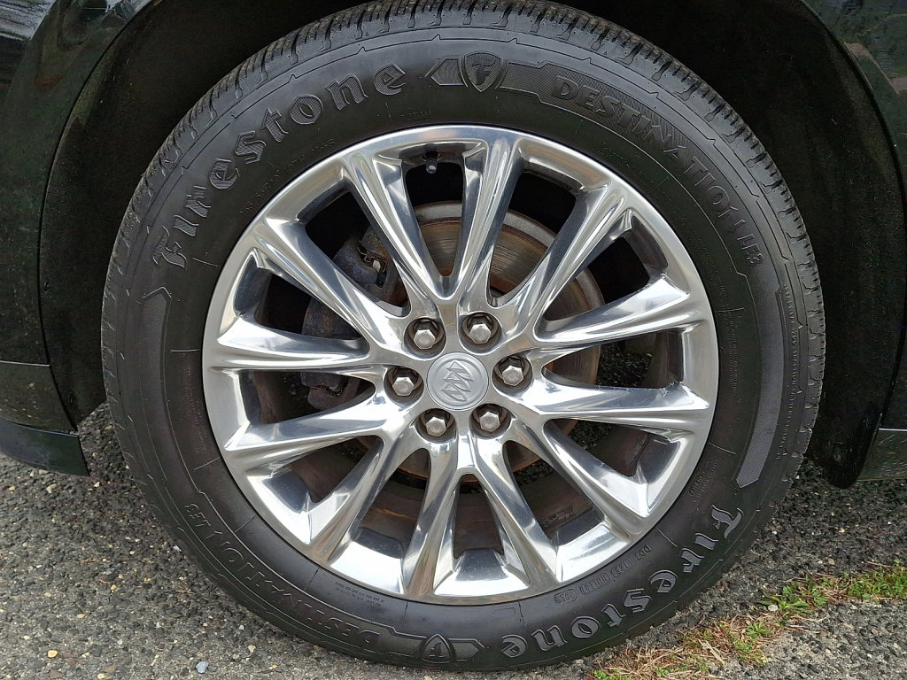 Used 2019 Buick Enclave Essence FWD image 5