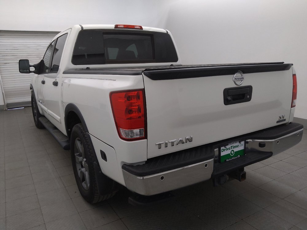 Used 2015 Nissan Titan SV w/ SV Value Truck Package RWD image 5