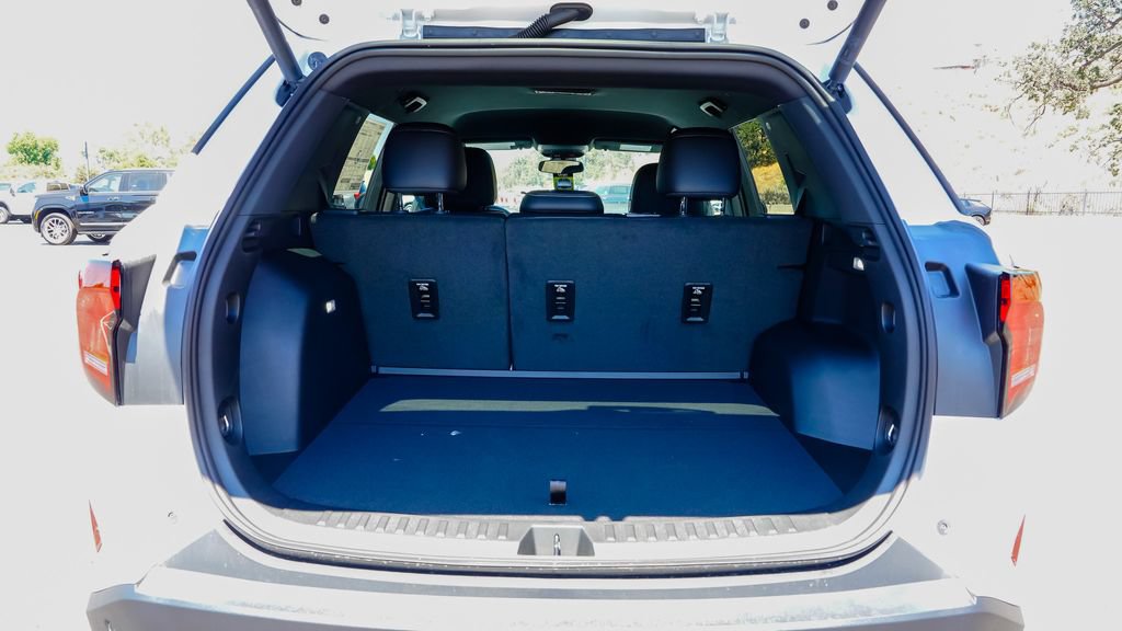 New 2026 GMC Terrain Elevation w/ Elevation Premium Package AWD/4WD image 9