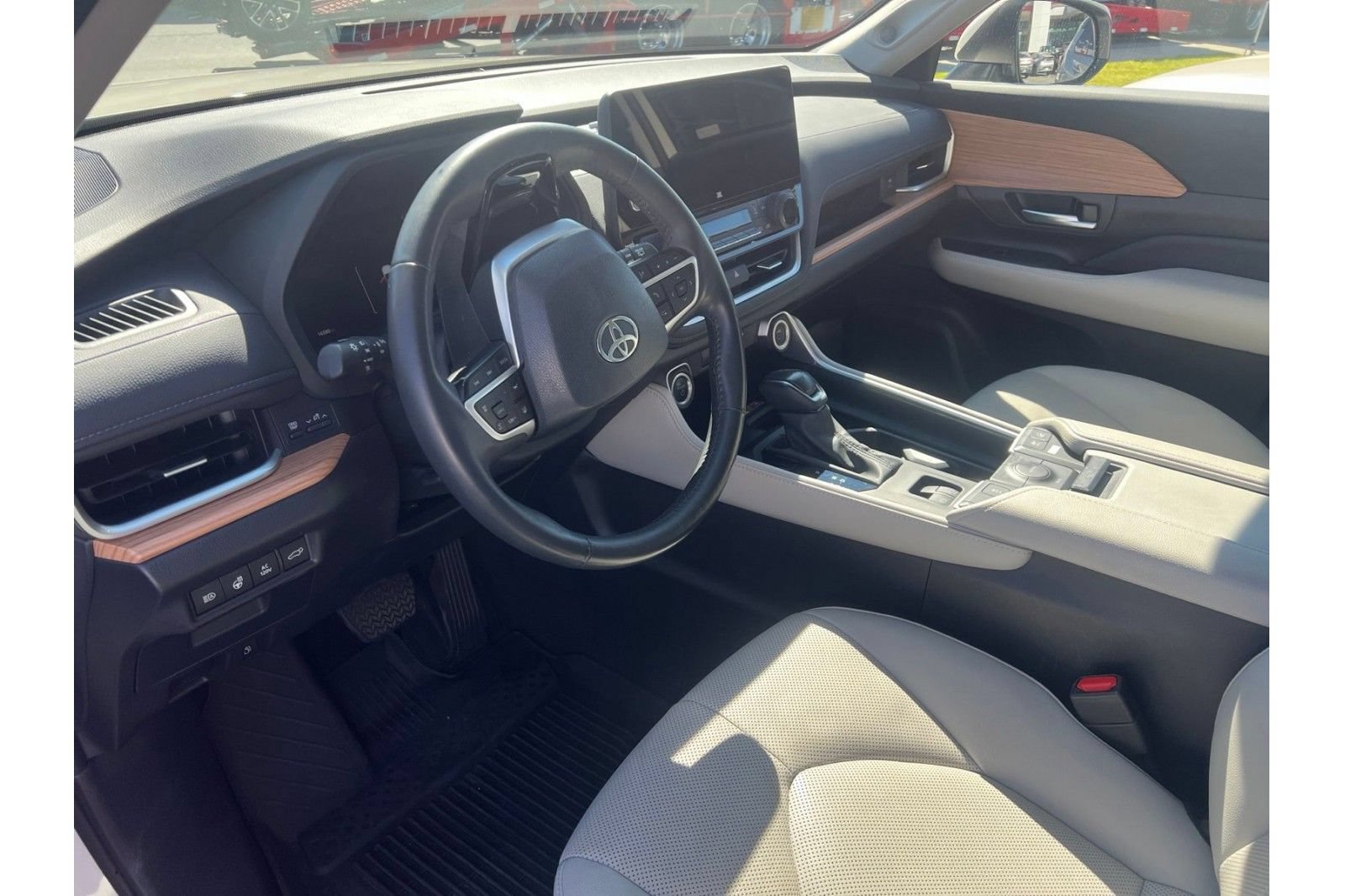 Certified 2024 Toyota Grand Highlander AWD Hybrid image 6