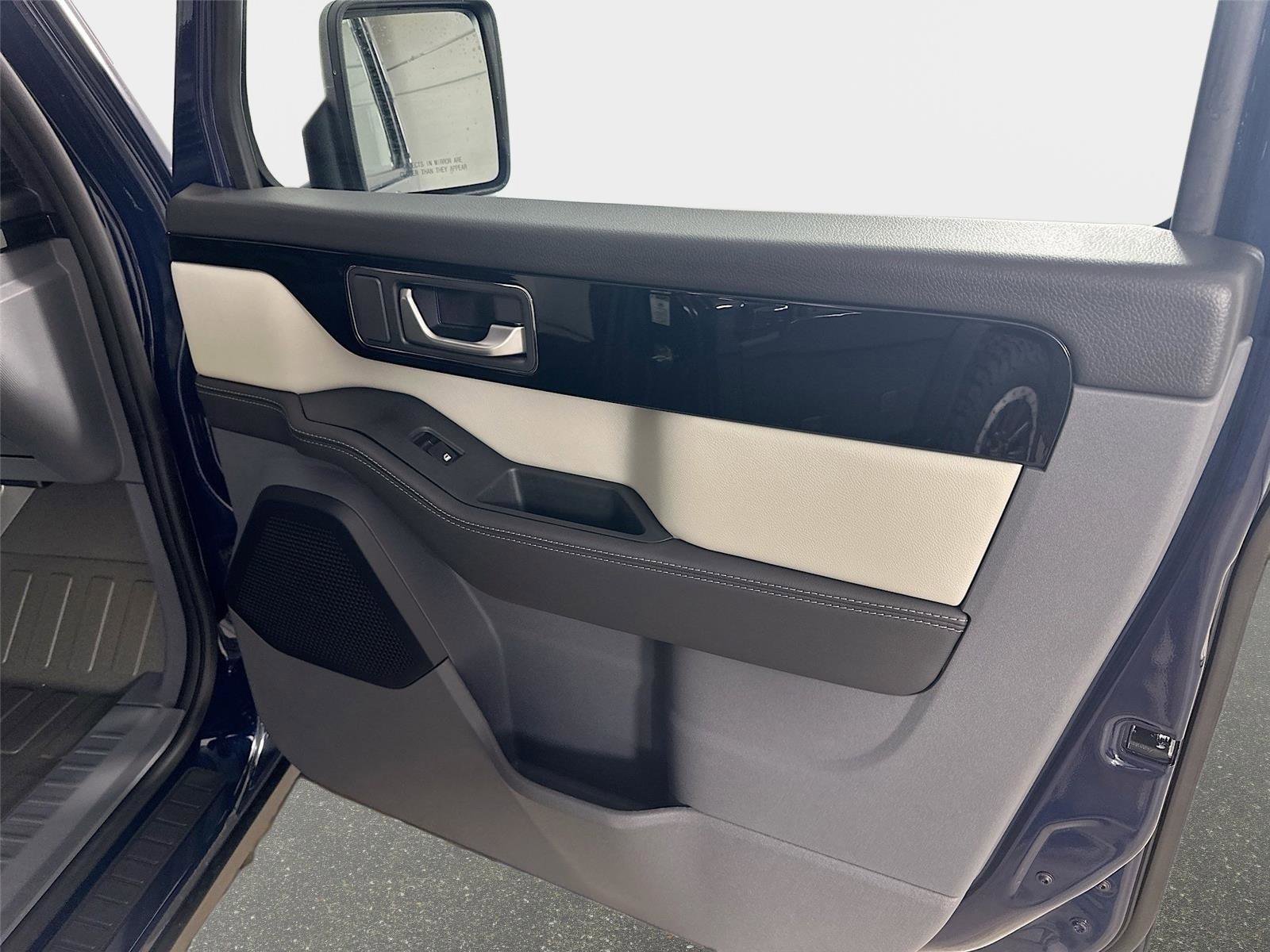 New 2025 INEOS Grenadier Fieldmaster Edition image 48