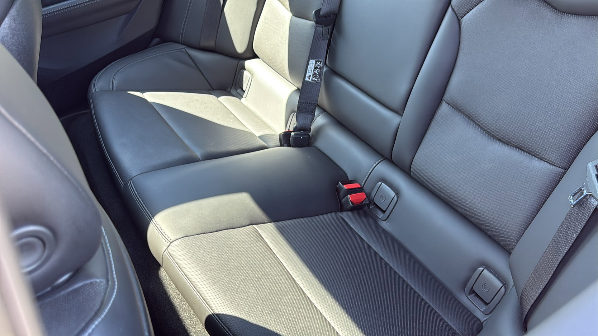 Certified 2022 Cadillac CT4 Premium Luxury AWD/4WD image 30