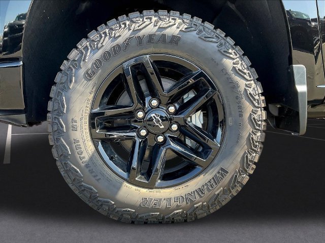 New 2026 Chevrolet Silverado 1500 Custom Trail Boss AWD/4WD image 16