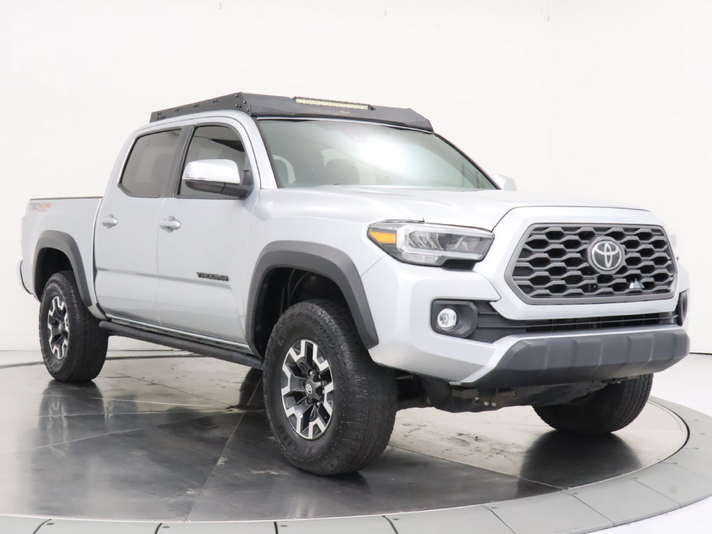 Used 2022 Toyota Tacoma TRD Off-Road AWD/4WD image 7