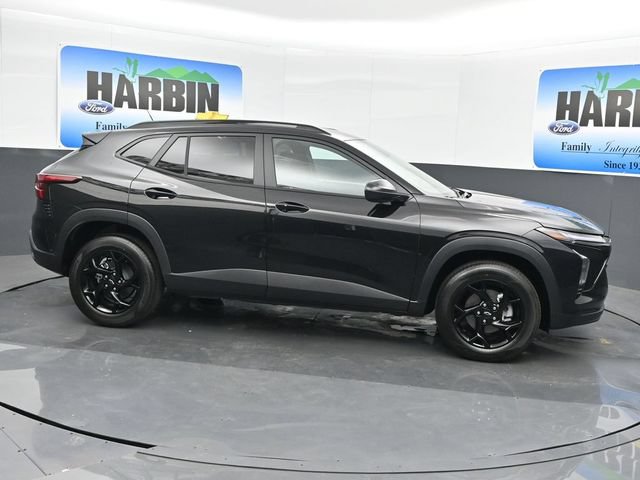 New 2026 Chevrolet Trax LT w/ Driver Confidence Package FWD image 7