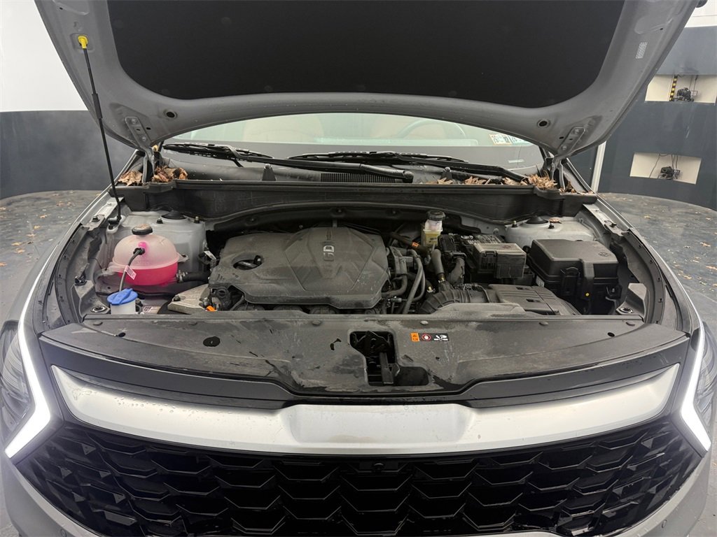 Used 2025 Kia Sportage SX image 26