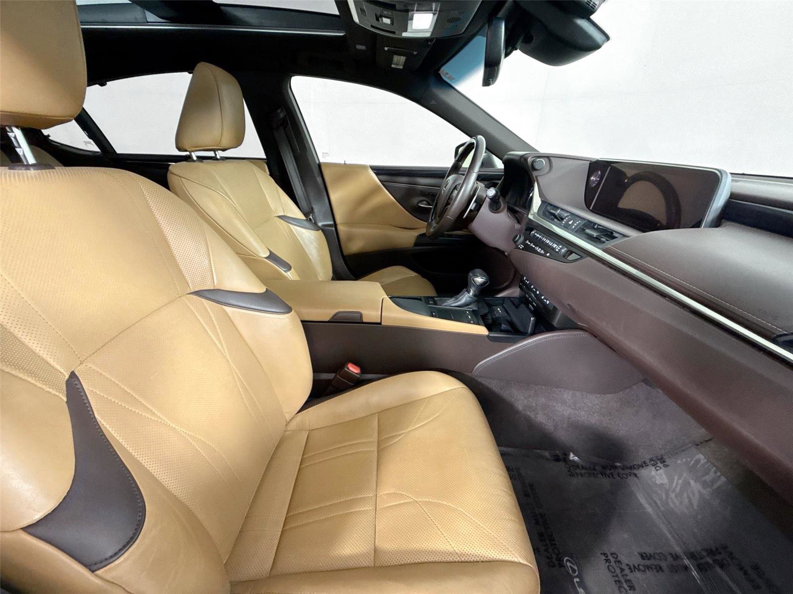Used 2020 Lexus ES 350 Ultra Luxury w/ Accessory Package 2 image 46