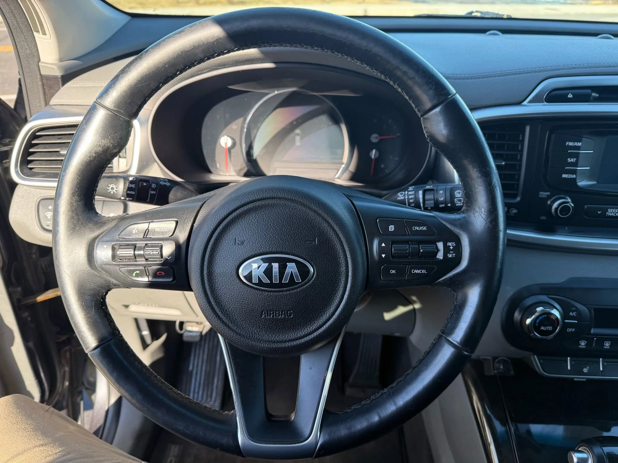 Used 2016 Kia Sorento EX w/ EX Premium Package image 21