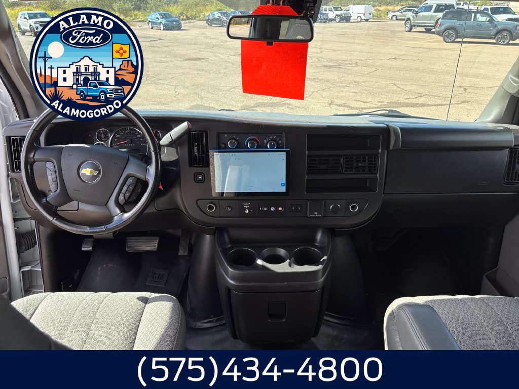 Used 2022 Chevrolet Express 3500 LT w/ LT Preferred Equipment Group RWD image 16