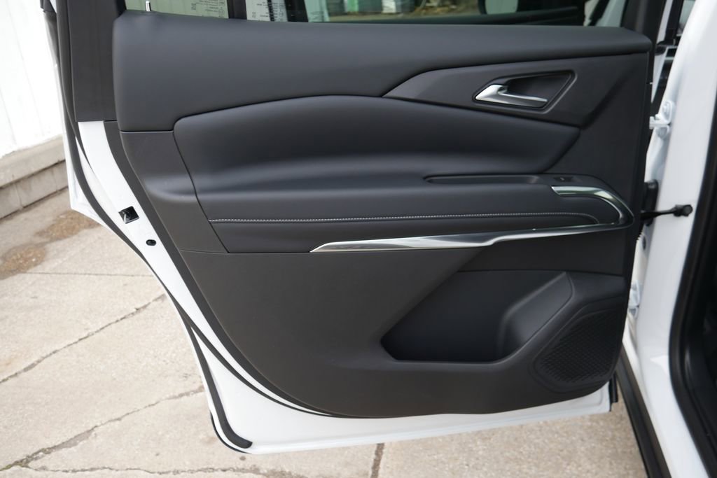 New 2026 Chevrolet Traverse LT image 33