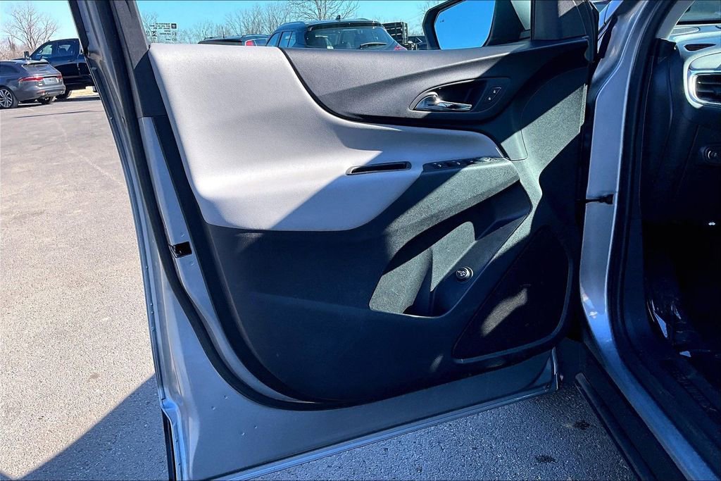 Used 2024 Chevrolet Equinox LT image 24