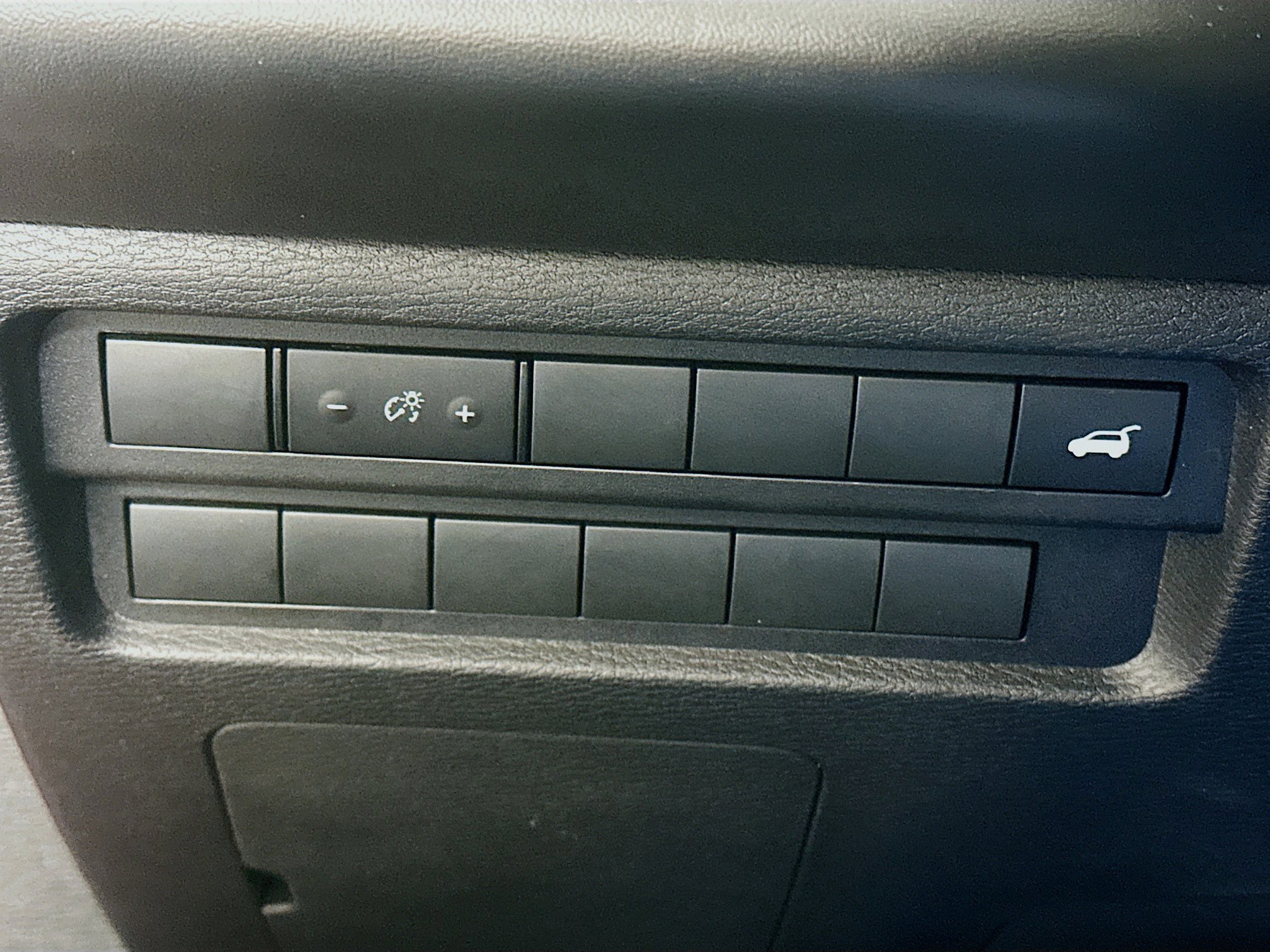 Used 2024 Mitsubishi Outlander SE image 17