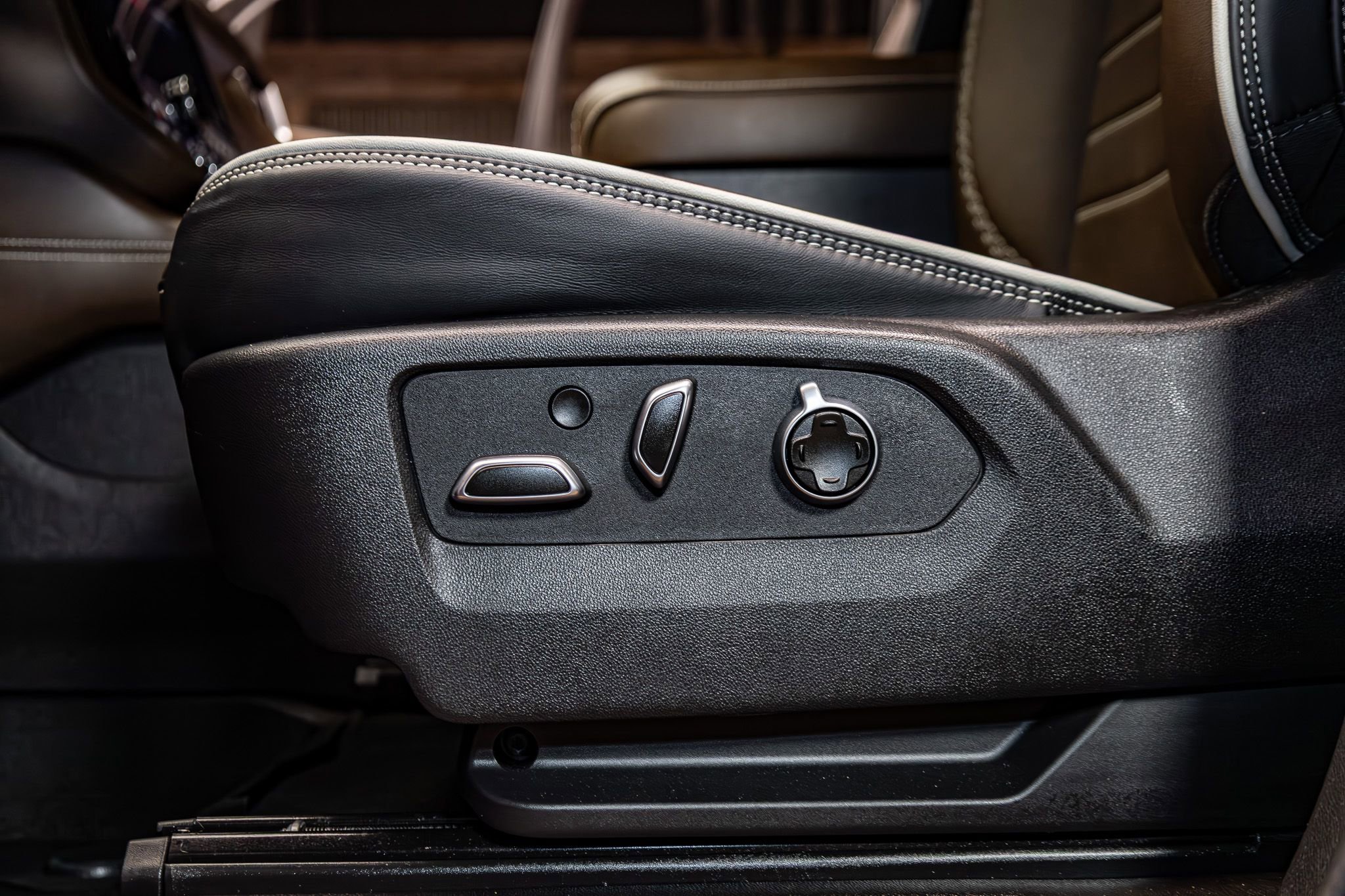 Used 2025 GMC Yukon Denali Ultimate image 21