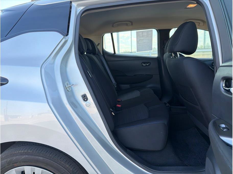 Used 2024 Nissan Leaf S FWD image 13
