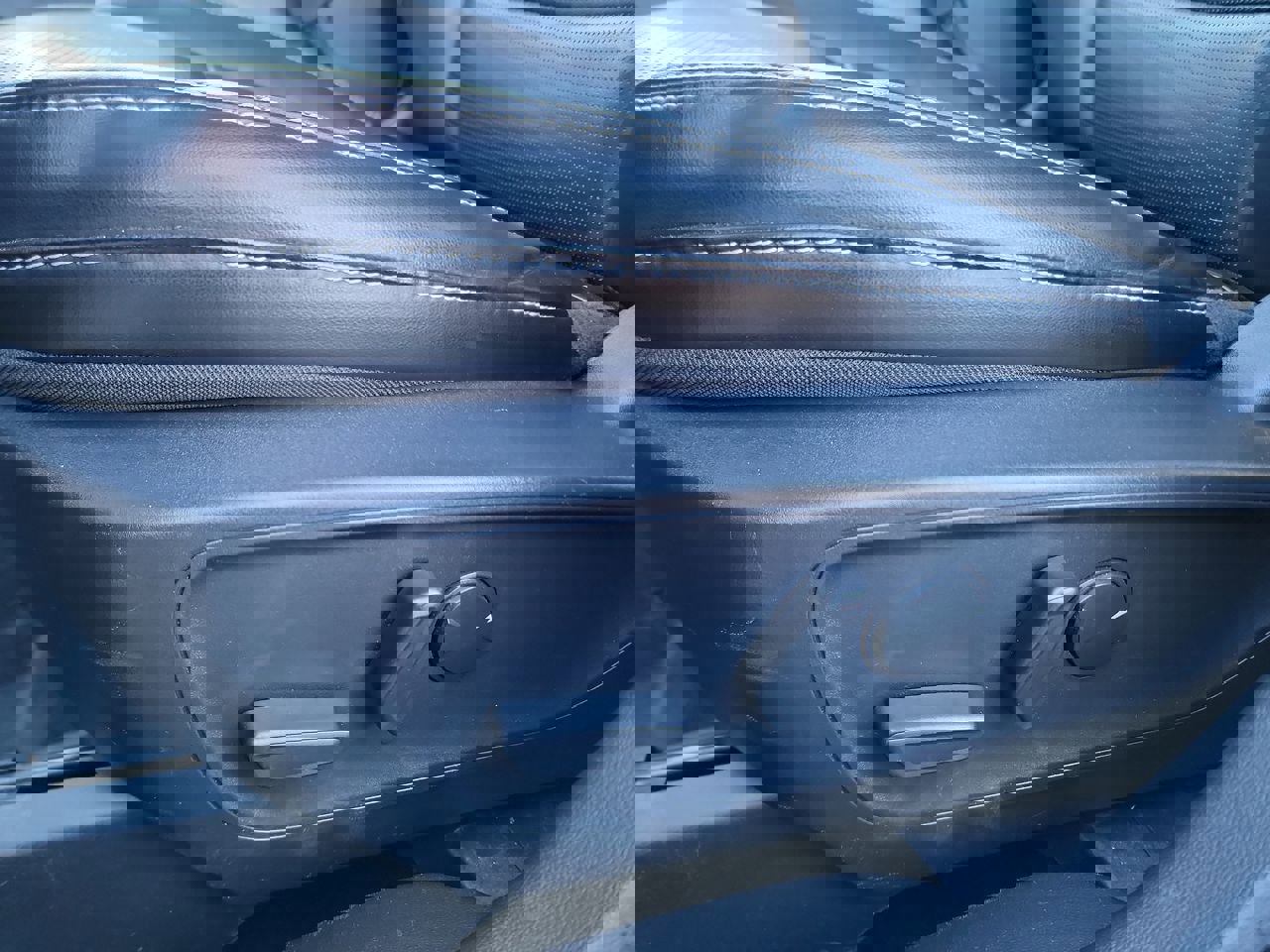 Used 2024 Ford Escape Platinum image 12