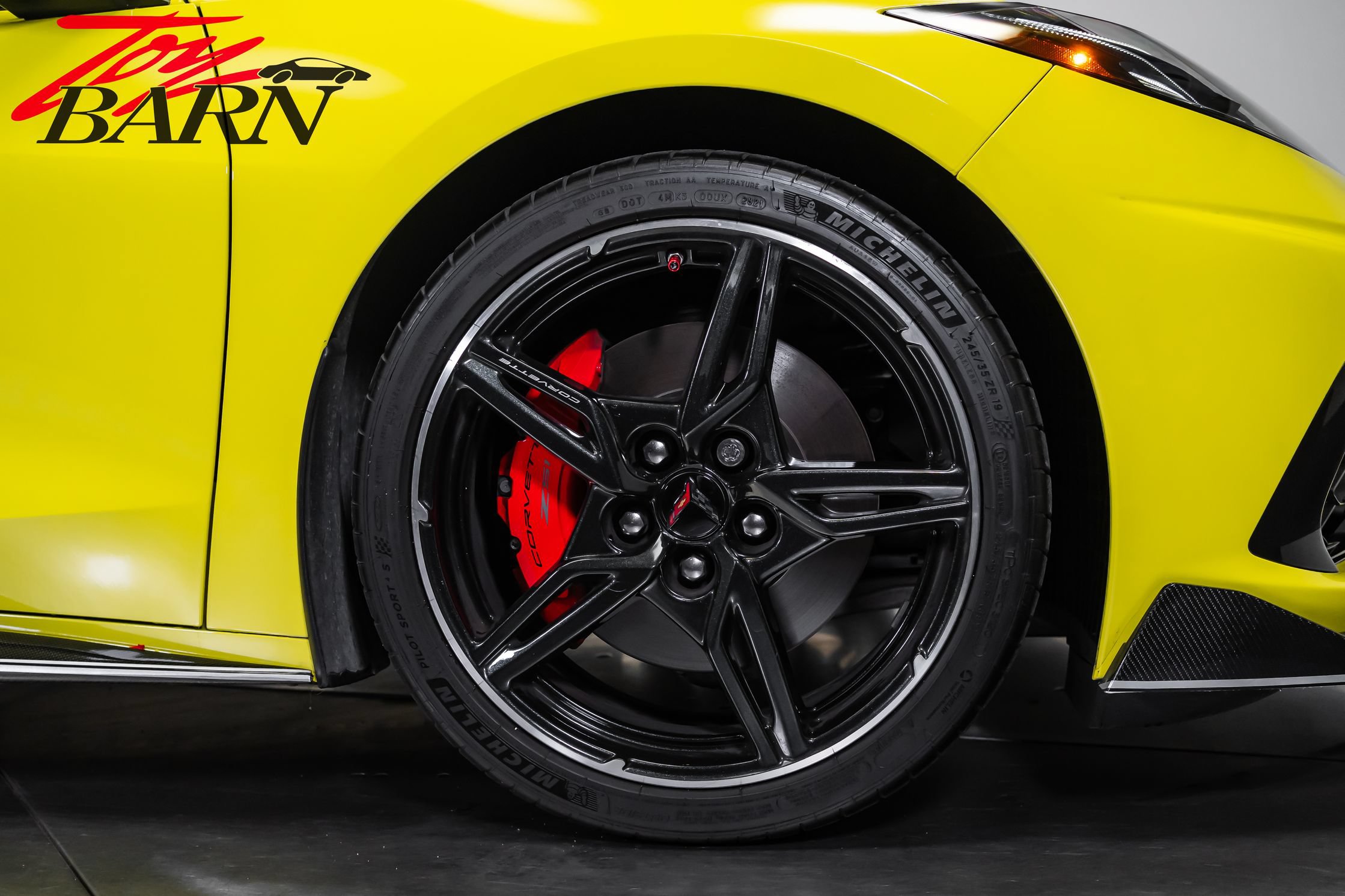 Used 2021 Chevrolet Corvette Stingray Premium Conv w/ Z51 Performance Package RWD image 24