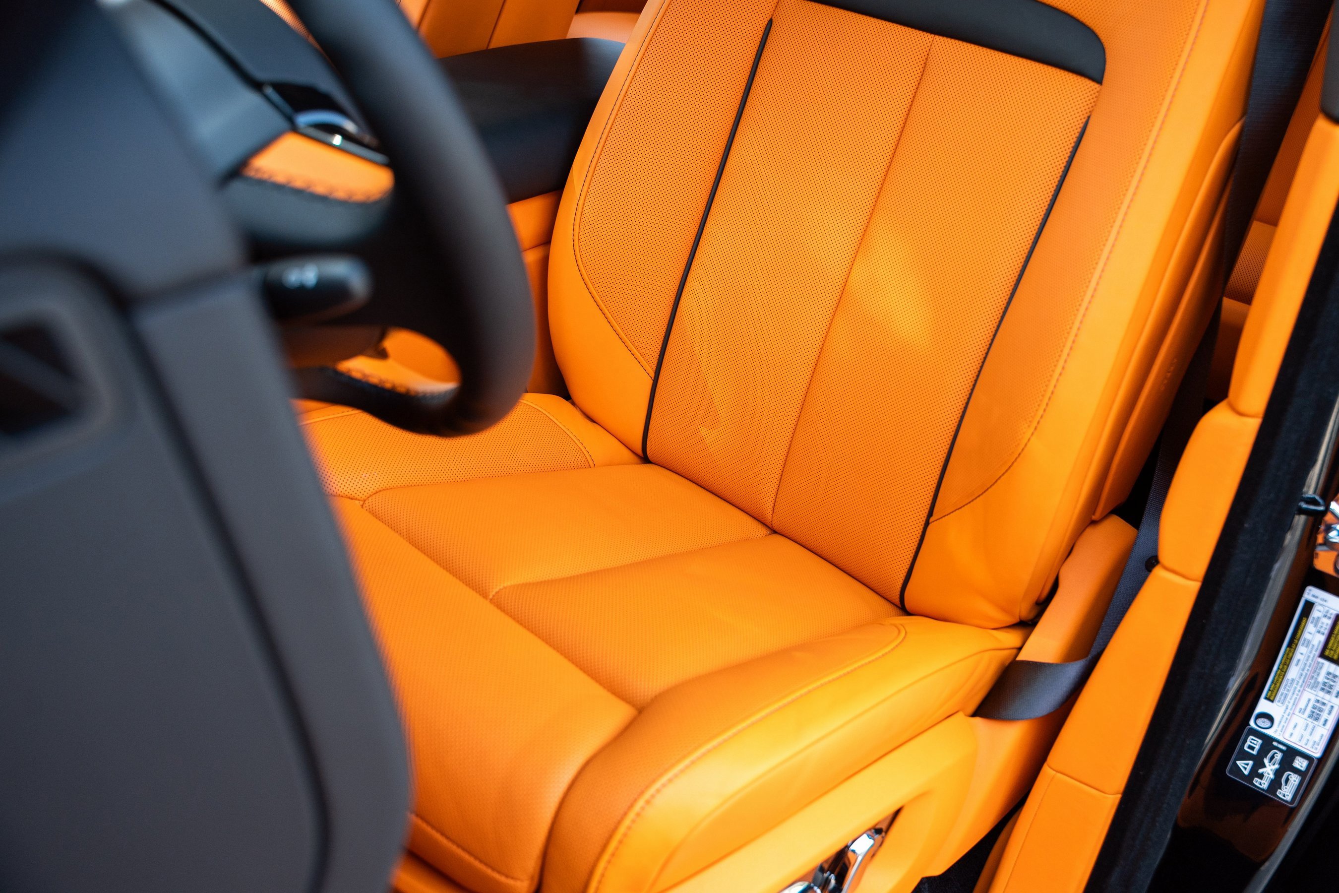 Used 2025 Rolls-Royce Cullinan image 23