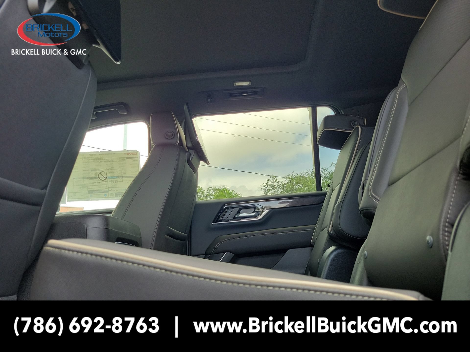 New 2026 GMC Yukon XL Elevation w/ Elevation Premium Package RWD image 12