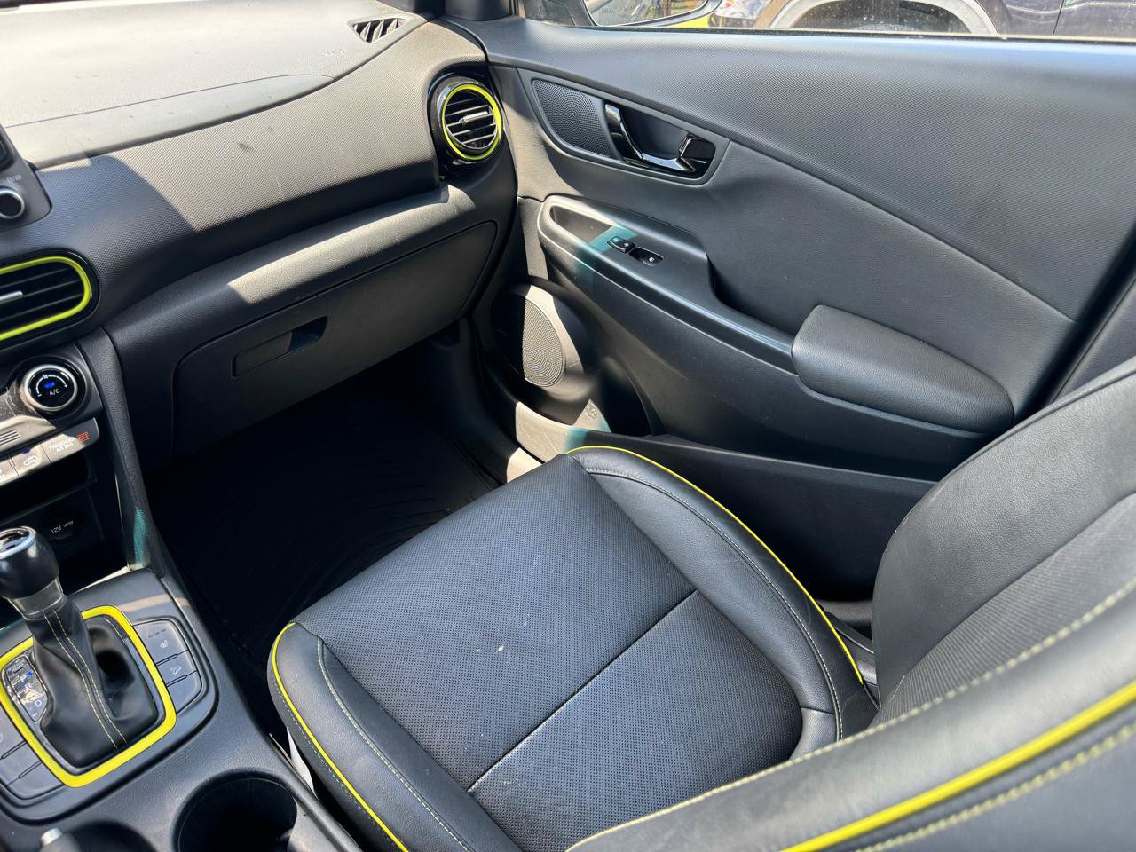 Used 2019 Hyundai Kona Limited FWD image 21