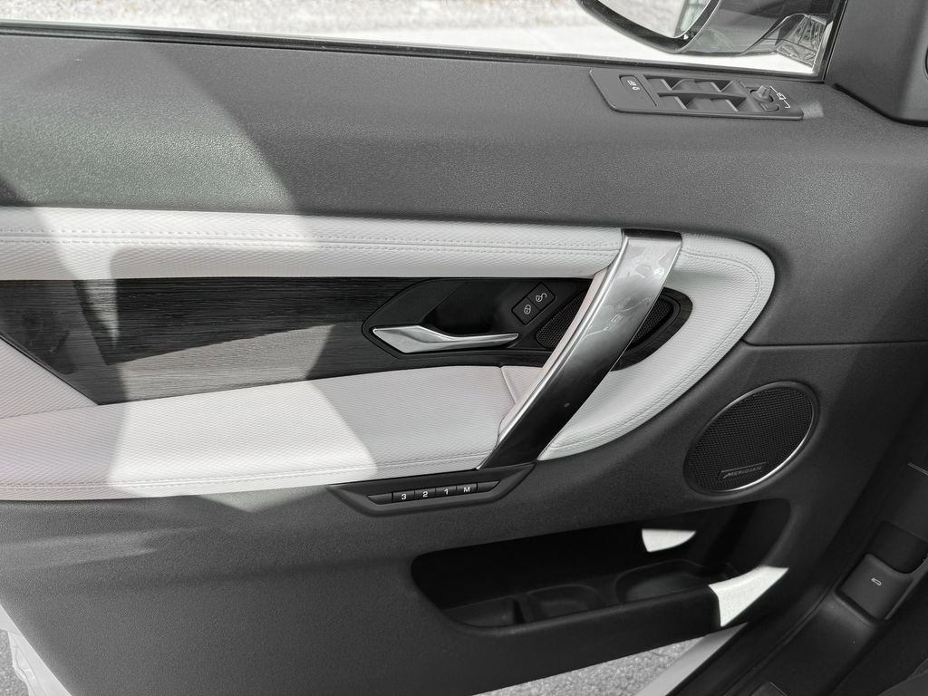 Used 2020 Land Rover Discovery Sport S R-Dynamic image 12