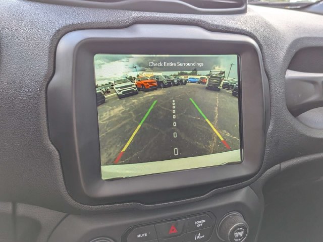 Used 2021 Jeep Renegade Latitude w/ Sun & Sound Group FWD image 21