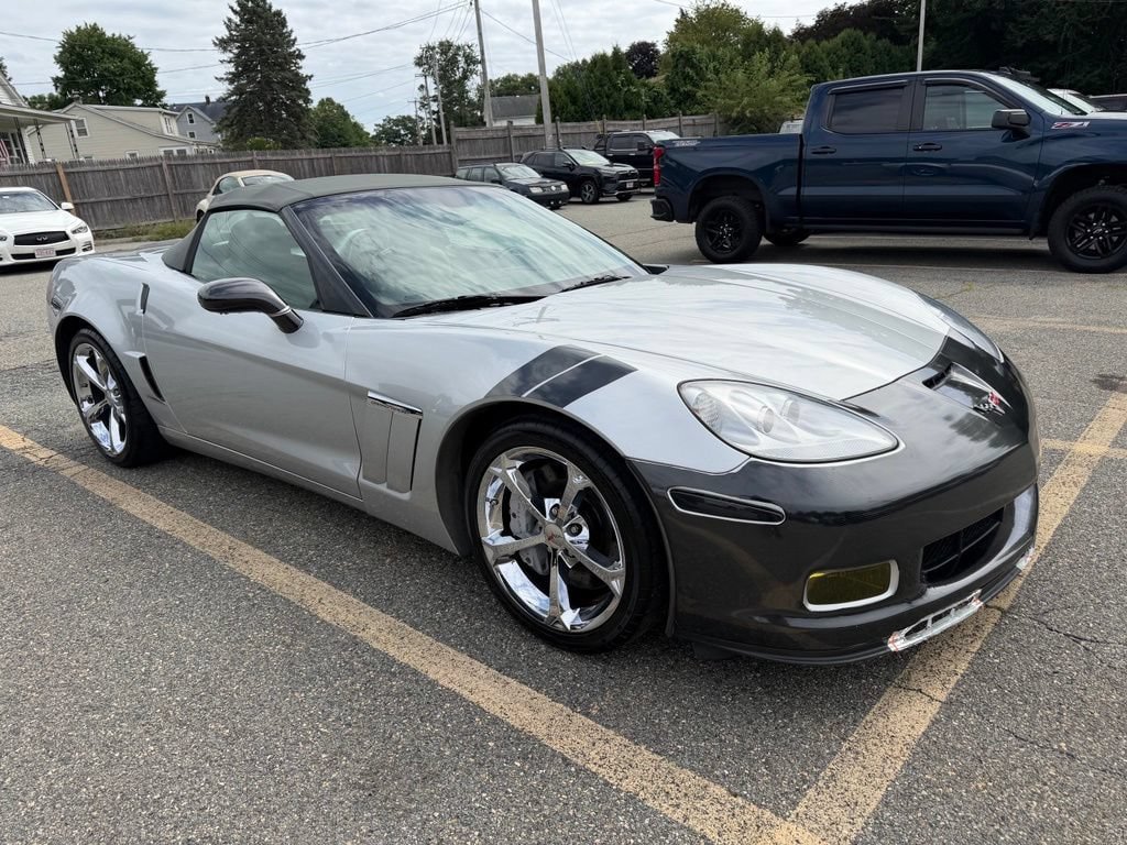 Used 2013 Chevrolet Corvette Grand Sport w/ 3LT Preferred Equipment Group RWD image 8