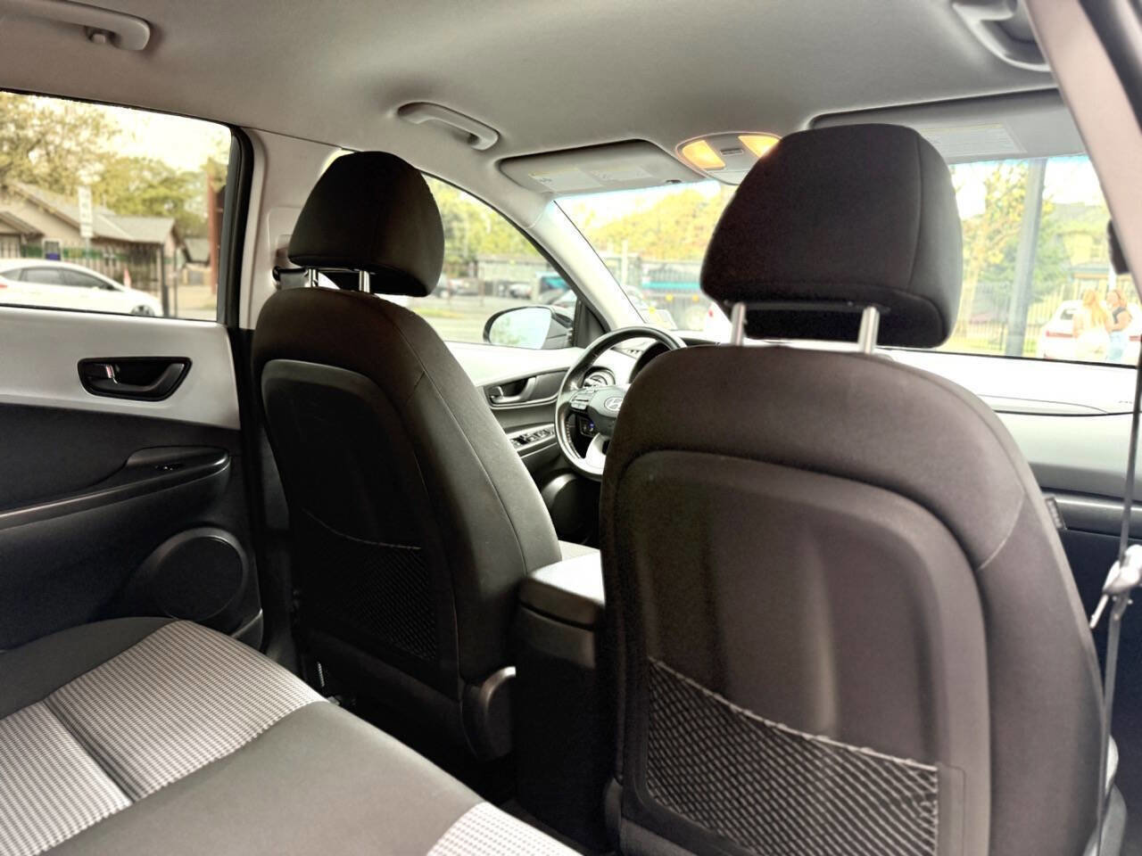 Used 2020 Hyundai Kona SEL FWD image 13