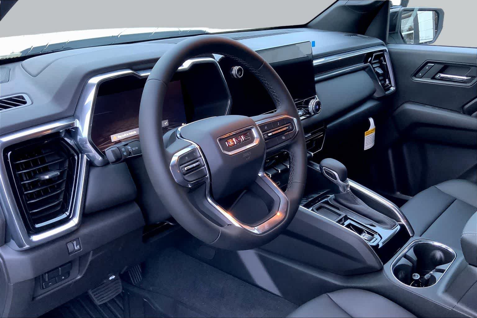 New 2025 GMC Canyon Elevation w/ Convenience Package RWD image 8