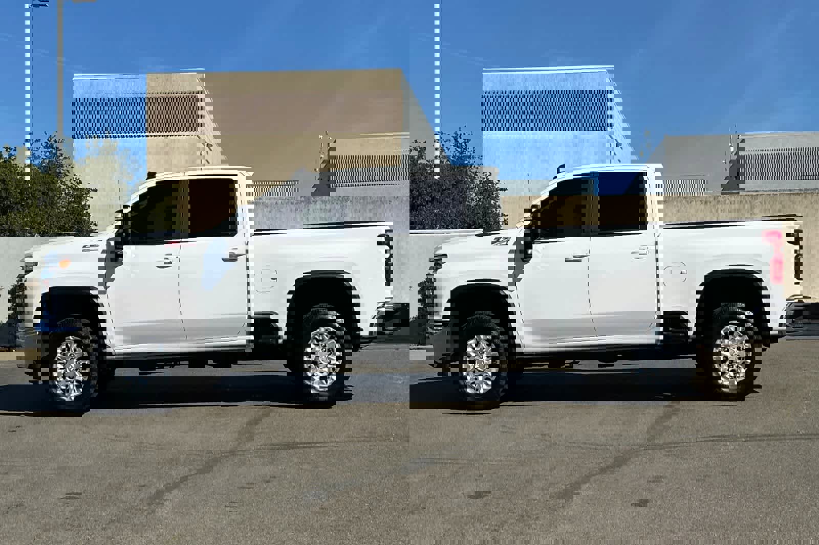 Used 2020 Chevrolet Silverado 2500 LT w/ All Star Edition image 9