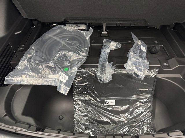 New 2026 Chevrolet Equinox EV LT image 28