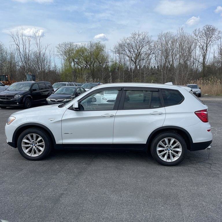 Used 2017 BMW X3 xDrive28i AWD/4WD image 2