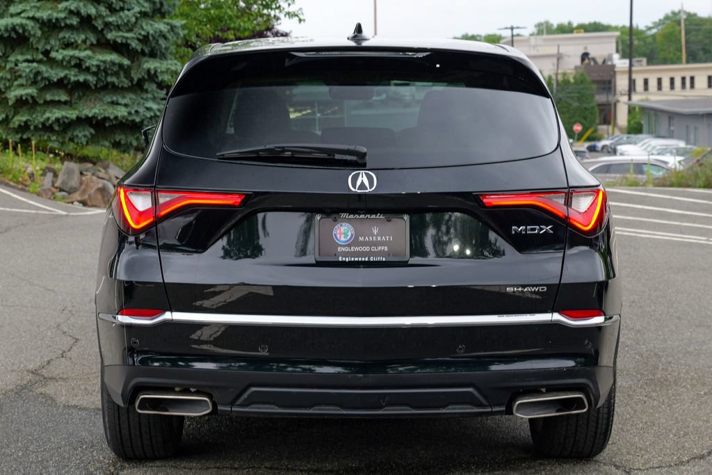 Used 2024 Acura MDX w/ Technology Package AWD/4WD image 6