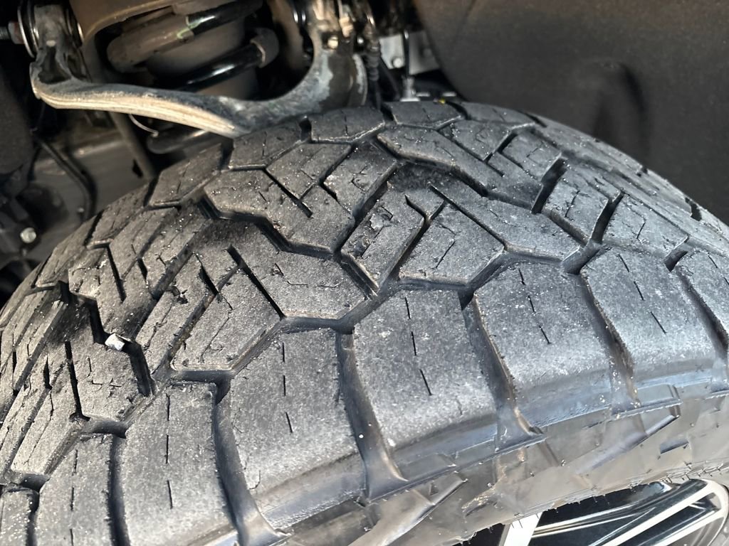 Used 2025 Chevrolet Silverado 1500 ZR2 w/ Technology Package image 29