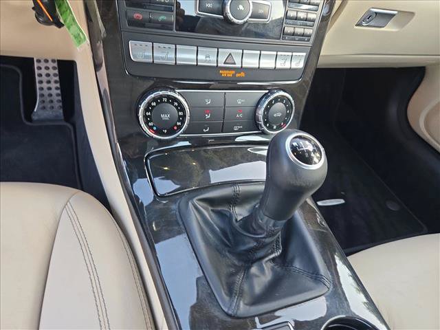 Used 2013 Mercedes-Benz SLK 250 image 11