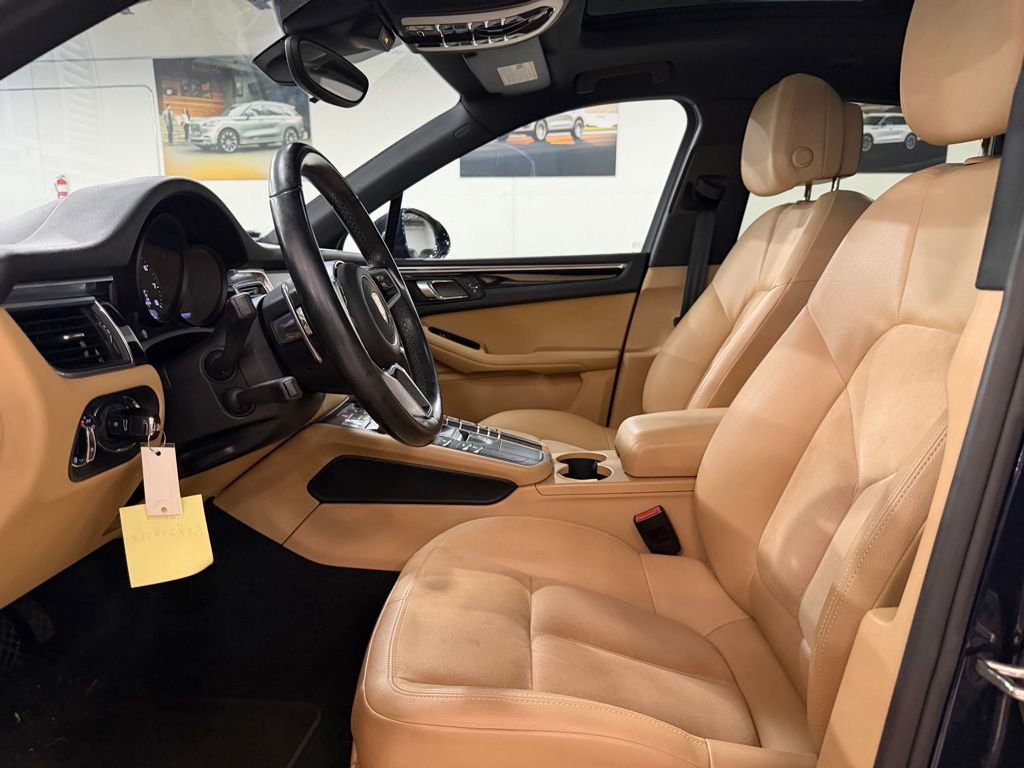 Used 2017 Porsche Macan AWD/4WD image 28