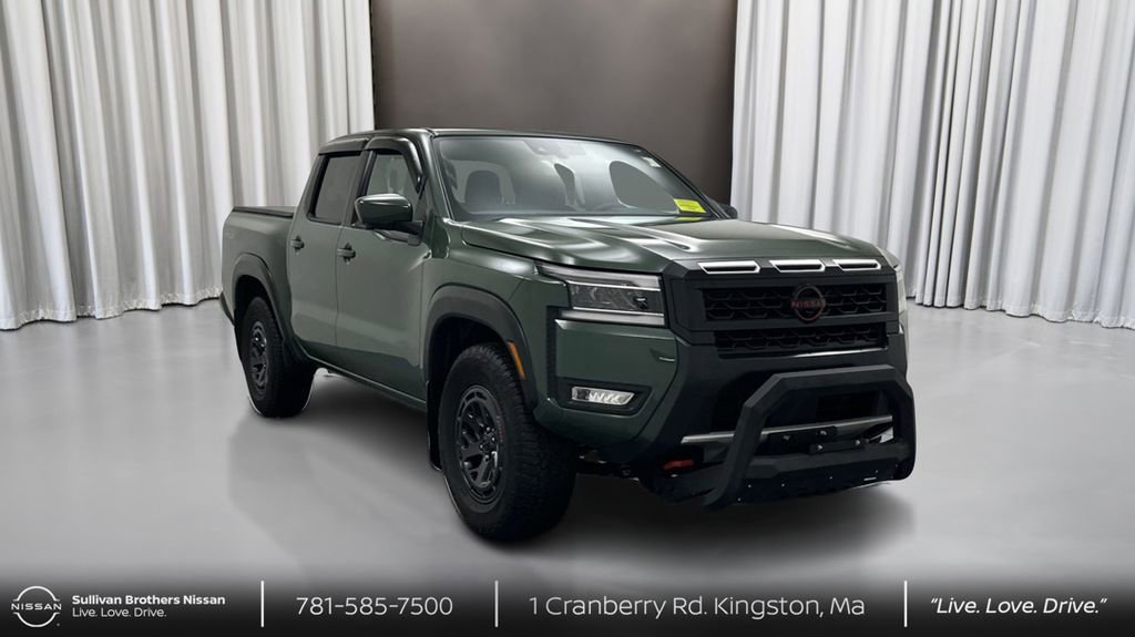 Used 2025 Nissan Frontier PRO-4X w/ Pro Premium Package image 3