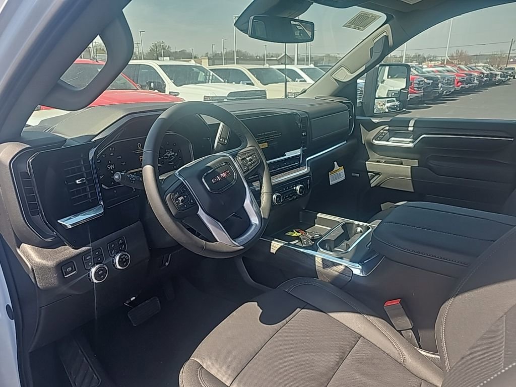 New 2026 GMC Sierra 3500 SLT w/ SLT Convenience Package image 14