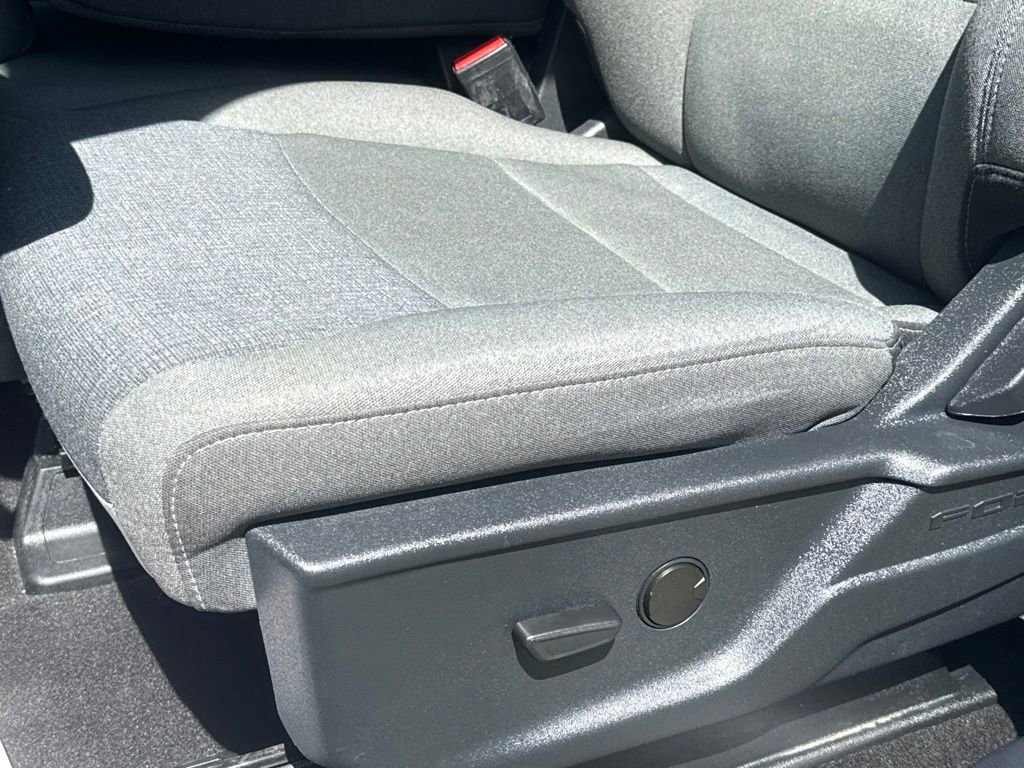 Used 2025 Ford F150 XLT w/ Equipment Group 301A Standard image 12