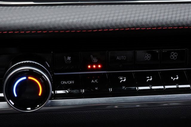 Used 2025 Chevrolet Equinox RS w/ Safety and Technology Package image 24