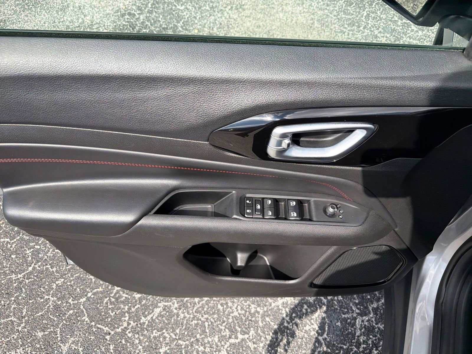 Used 2023 Jeep Compass Trailhawk image 27