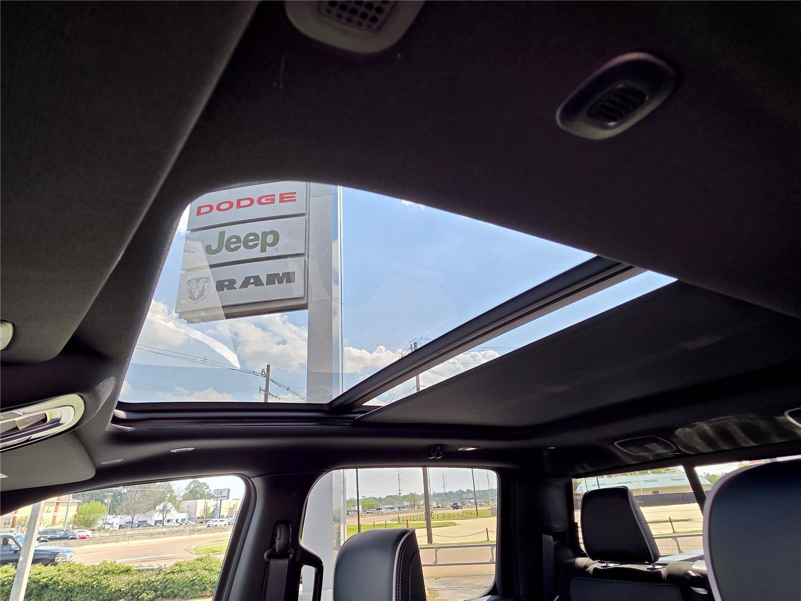 New 2026 RAM 1500 Laramie w/ Night Edition AWD/4WD image 23