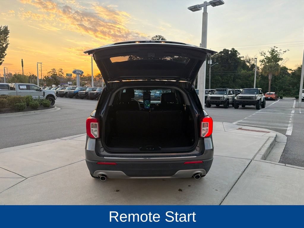 Certified 2023 Ford Explorer Limited w/ Limited Technology Package RWD image 10