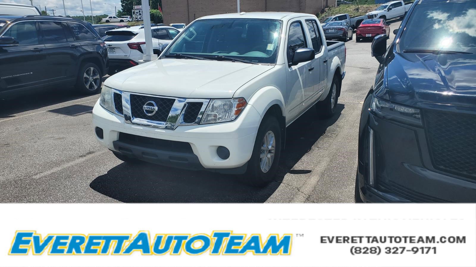 Used 2018 Nissan Frontier SV AWD/4WD image 1