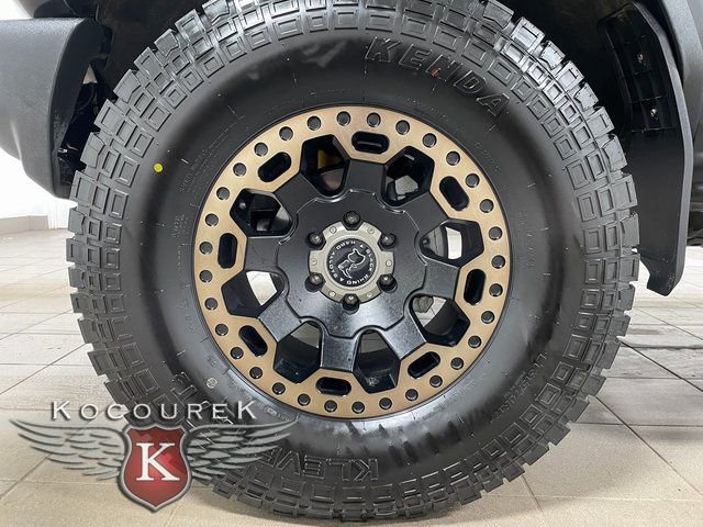 Used 2022 Ford Bronco Wildtrak image 7