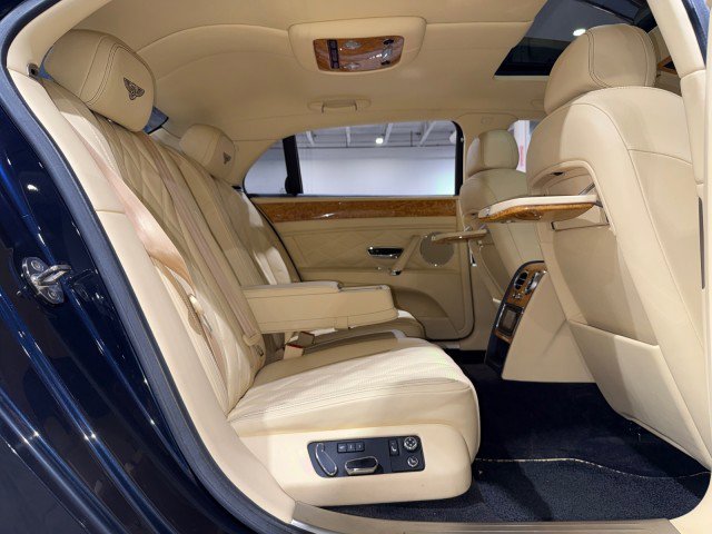 Used 2015 Bentley Flying Spur W12 image 65