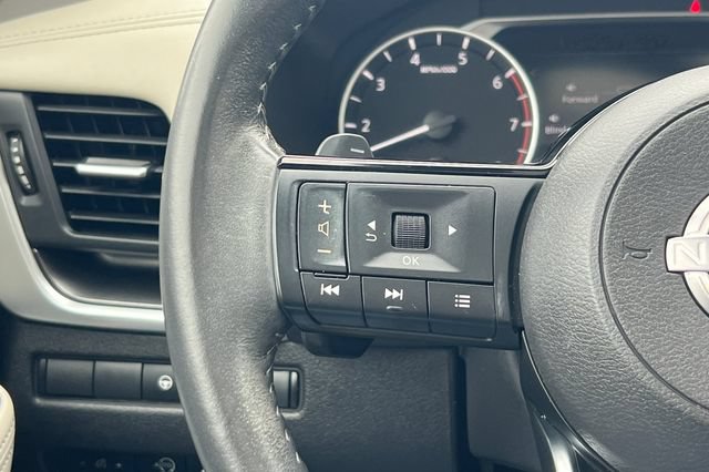 Used 2023 Nissan Rogue SV w/ SV Premium B Package FWD image 29