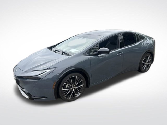 Used 2024 Toyota Prius XLE FWD image 24