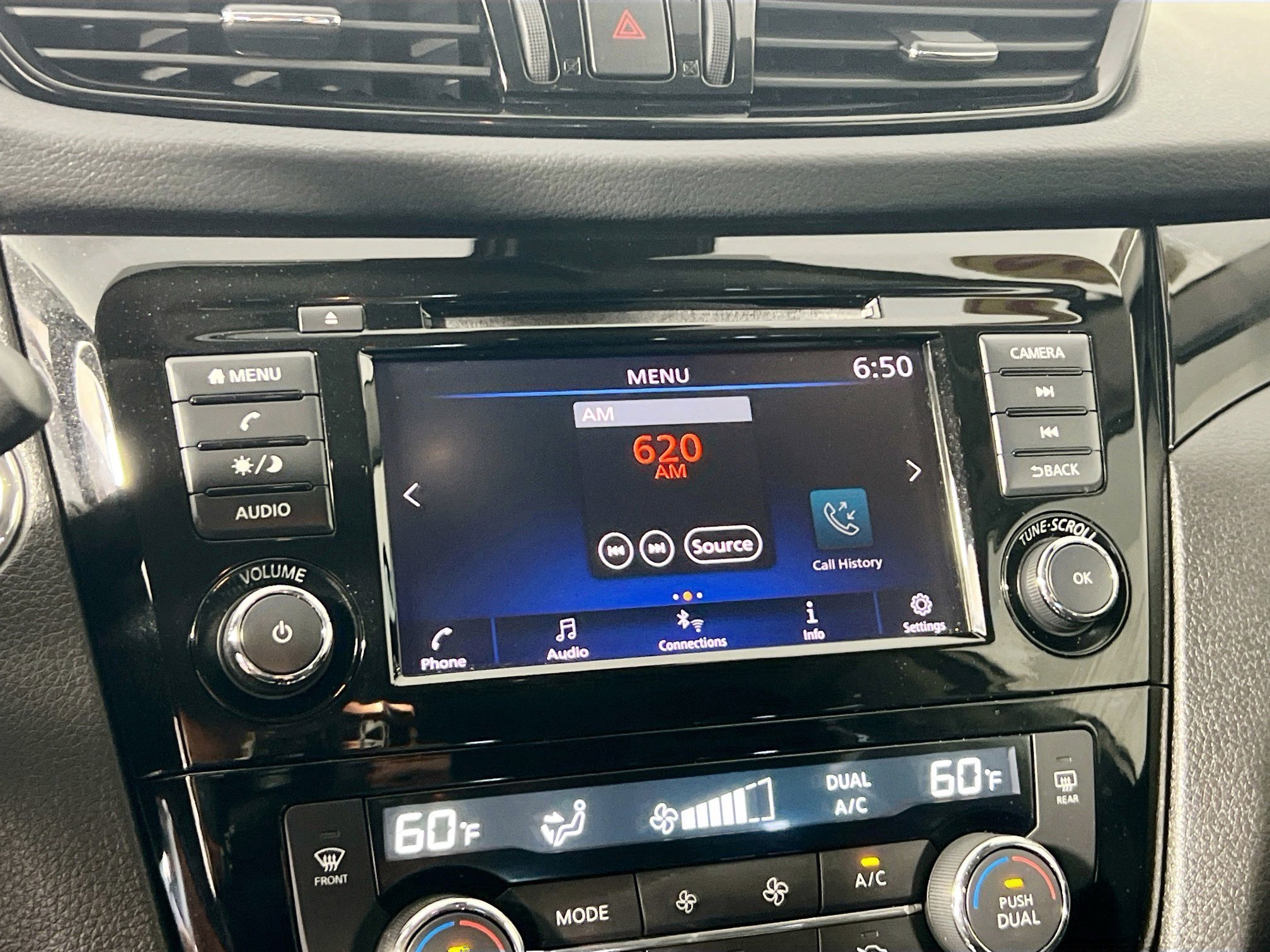 Used 2022 Nissan Rogue Sport SV w/ Technology Package image 28